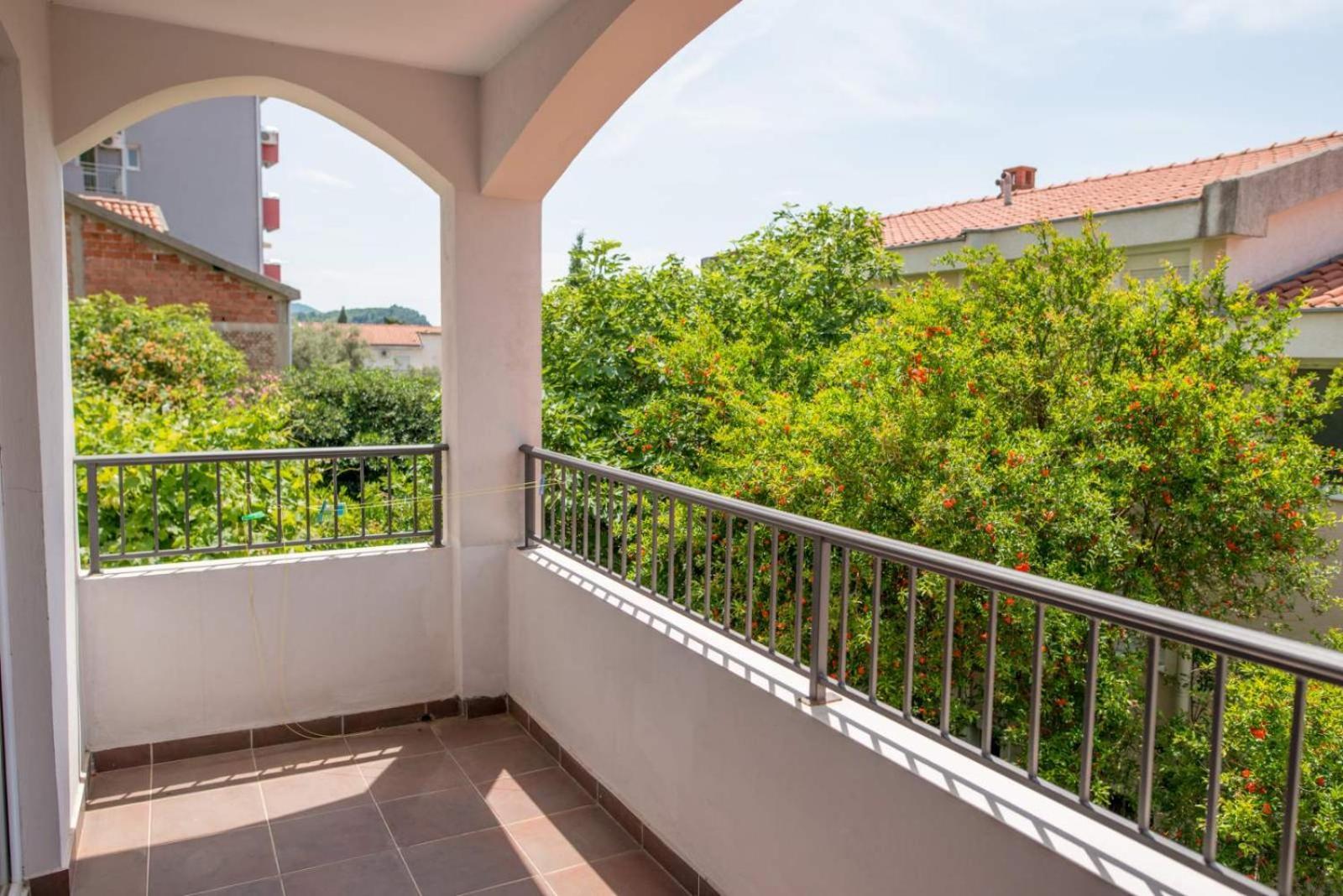 Villa Vjera Petrovac Luaran gambar